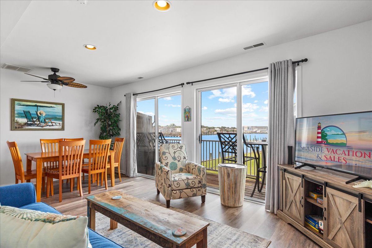 No Problem is Newly Renovated and absolutely adorable!