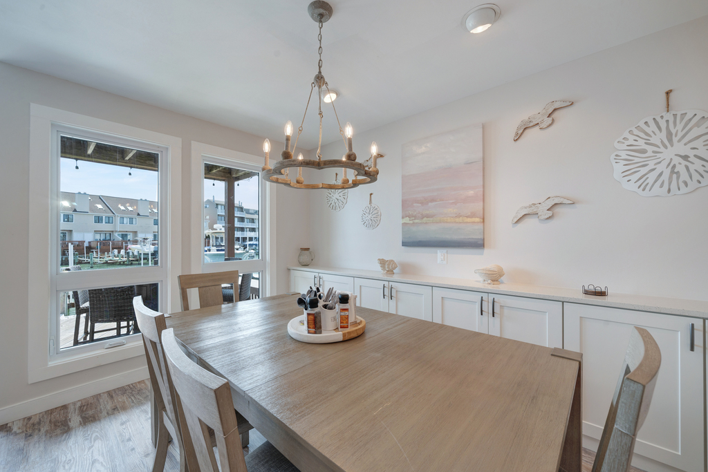 Dine beside Peaceful Water Views with every meal!