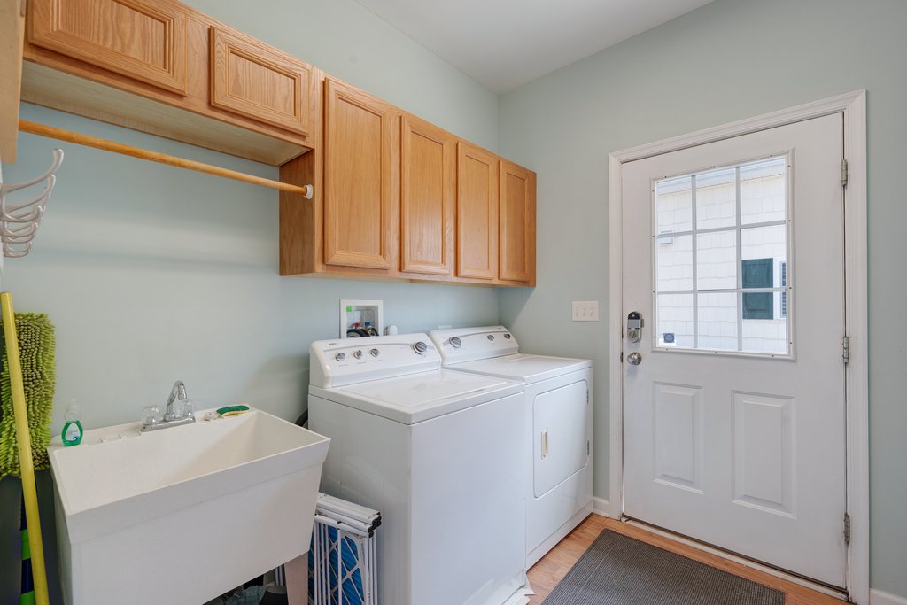 Full Washer & Dryer for your convenience!