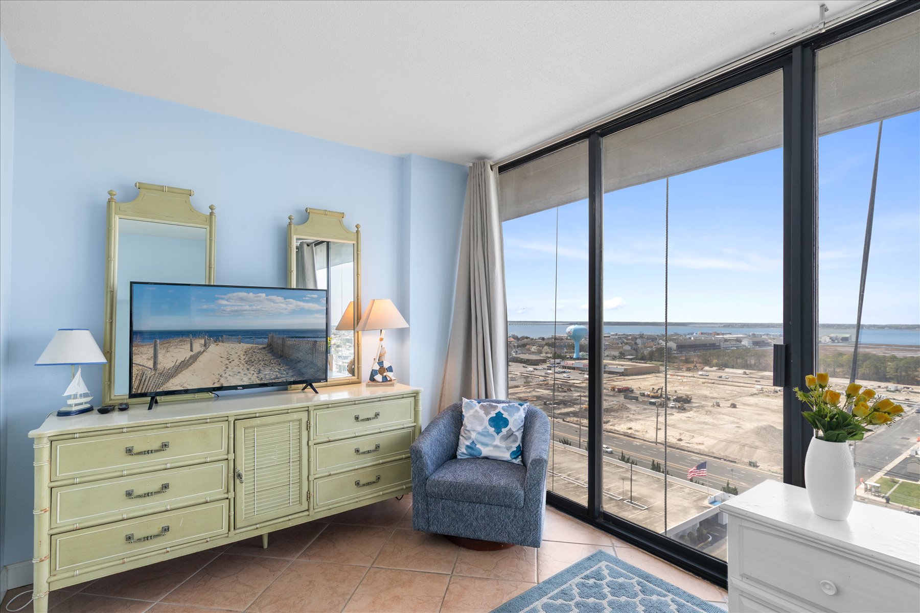 Wake up with sunrise views.