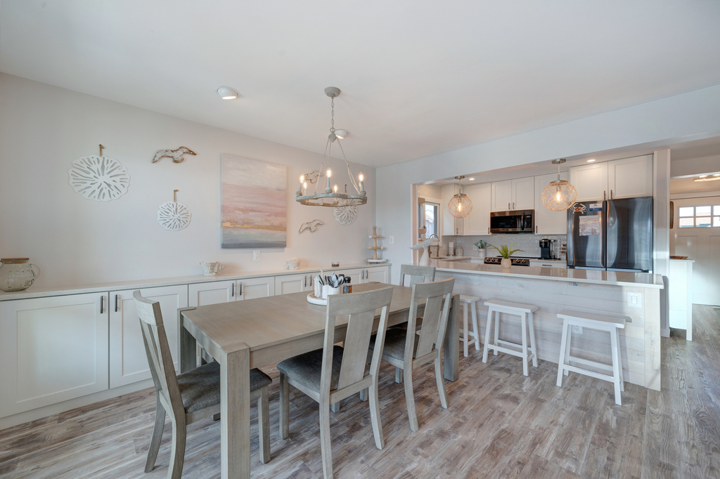 The Open Kitchen Space is perfect for Family Meals.
