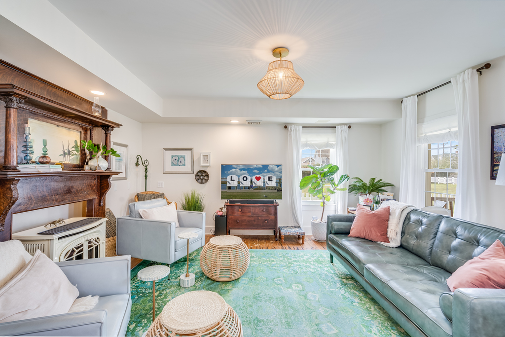 The Historic Chincoteague Charm you love, with the Modern Amenities you want and need.