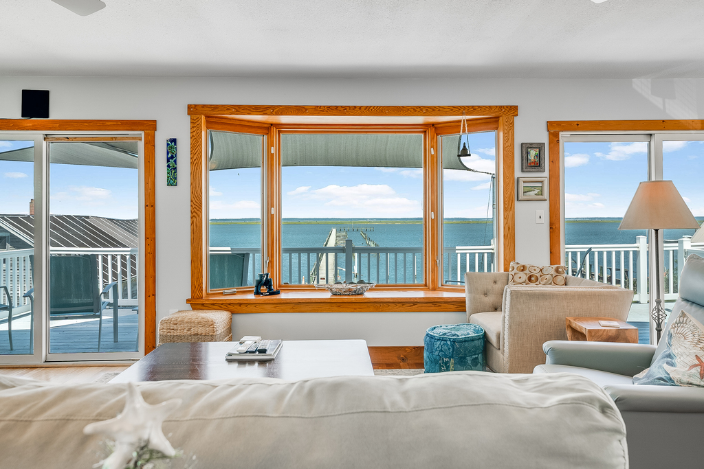 While Moon Fish is Waterfront, use of the Pier on the property is NOT included.