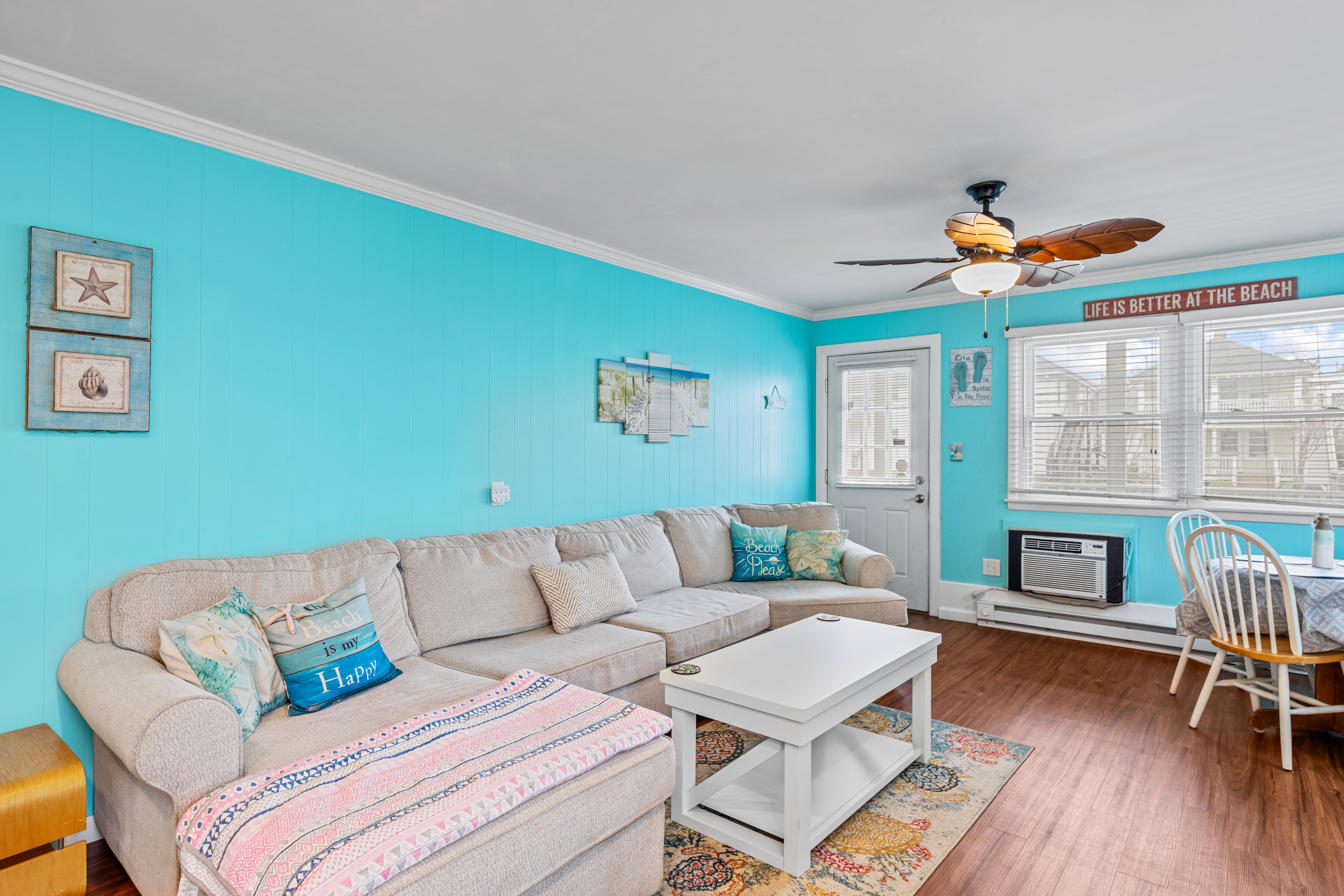 Bayside Beauty in the Heart of Downtown OCMD!
