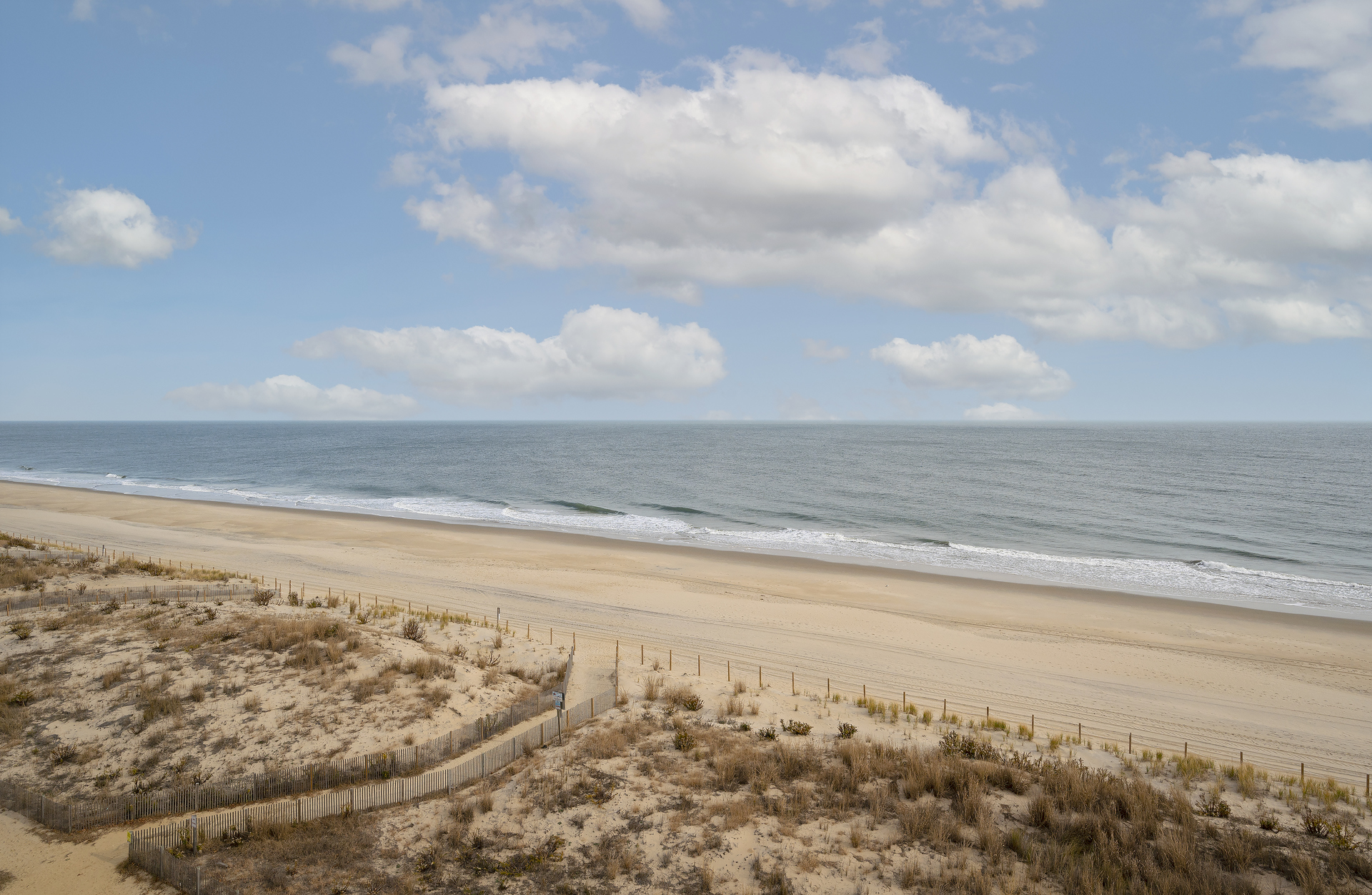 Private access to the Beach