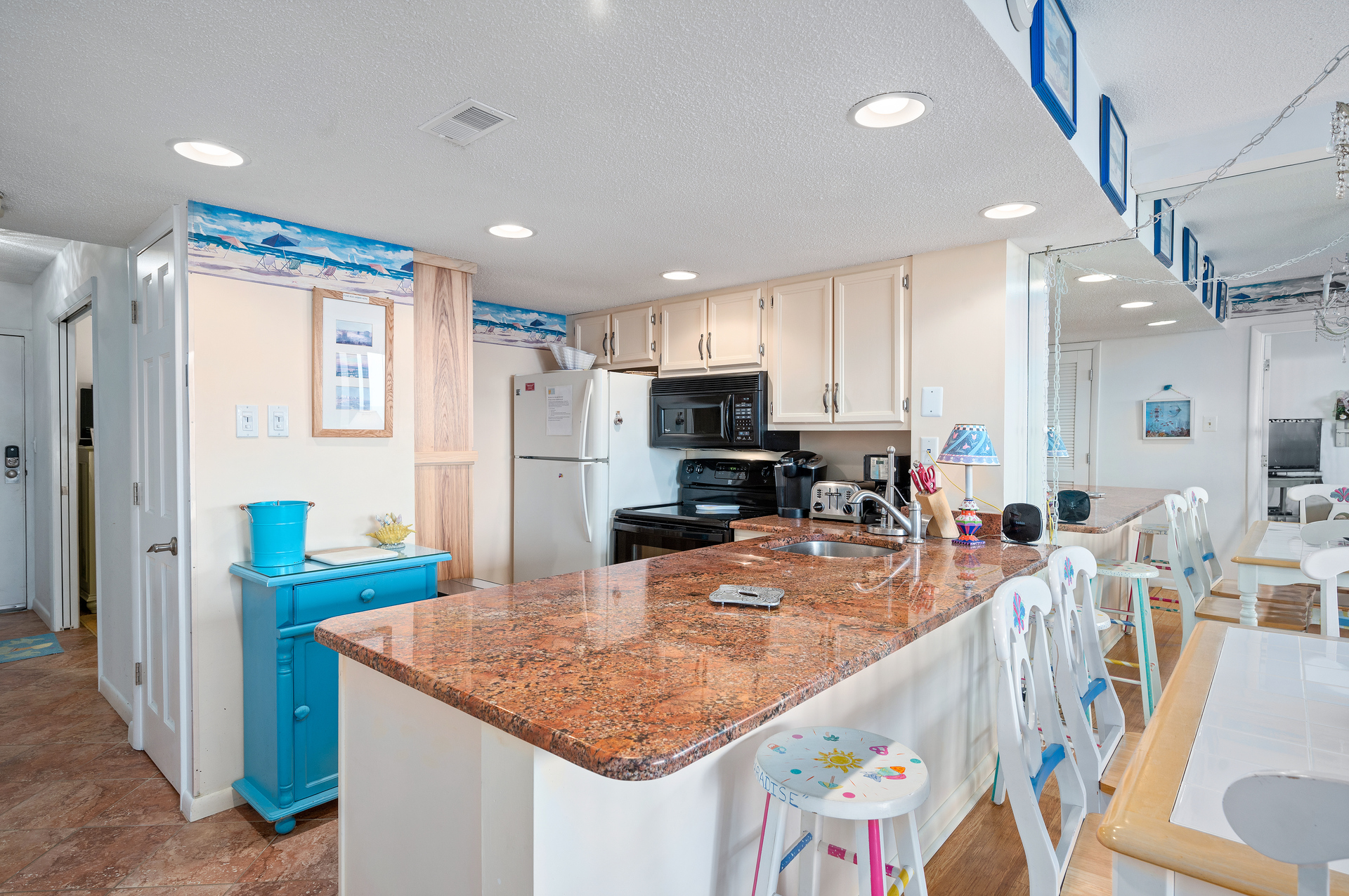 Grab a quick bite to eat before hitting the Beach at the Breakfast Bar.