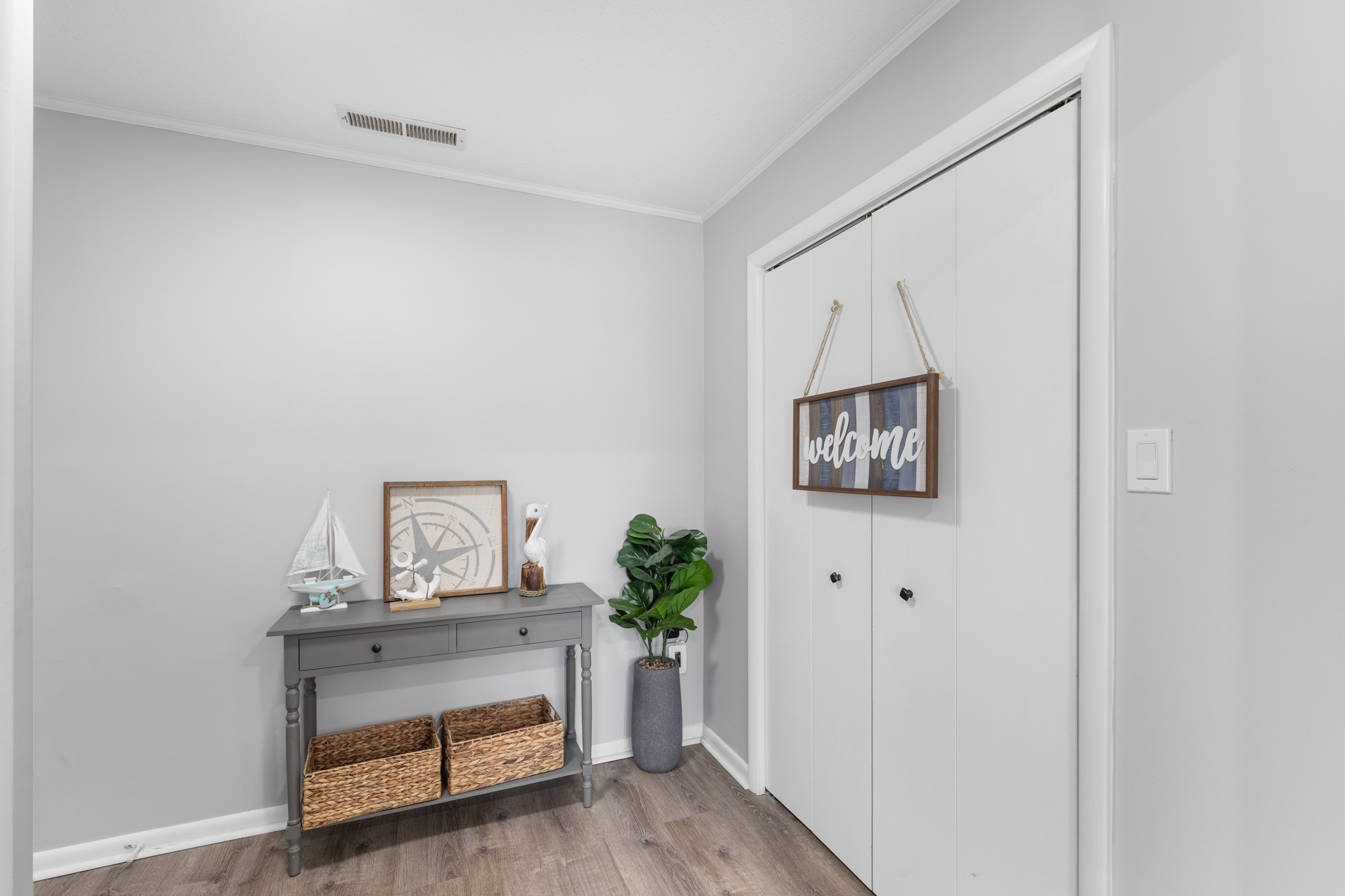 Kick off your Flip Flops! Vacation mode: ACTIVATED!