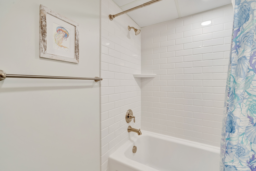 This Bathroom has a Shower/Tub combo