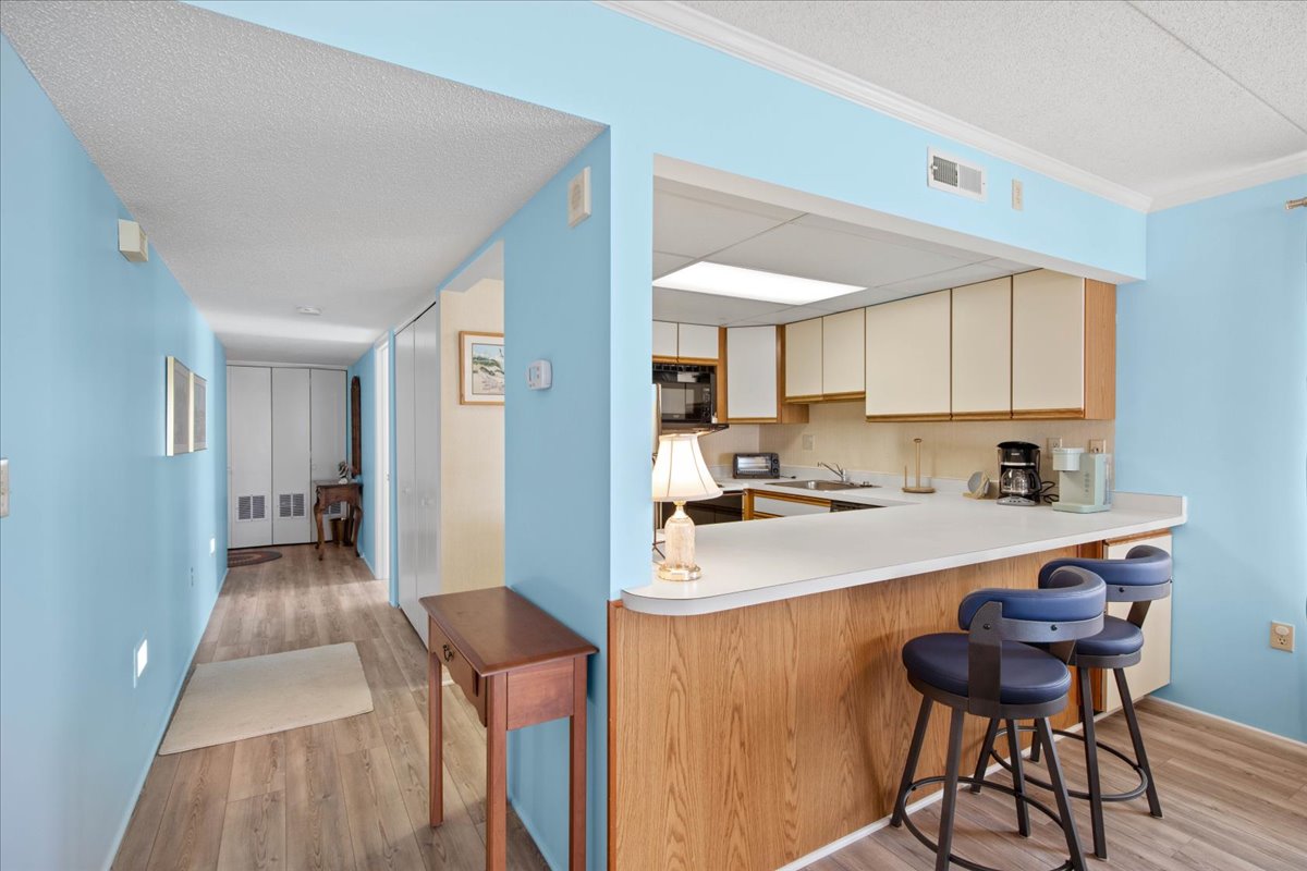 Grab a quick bite before hitting the Beach at the Breakfast Bar.