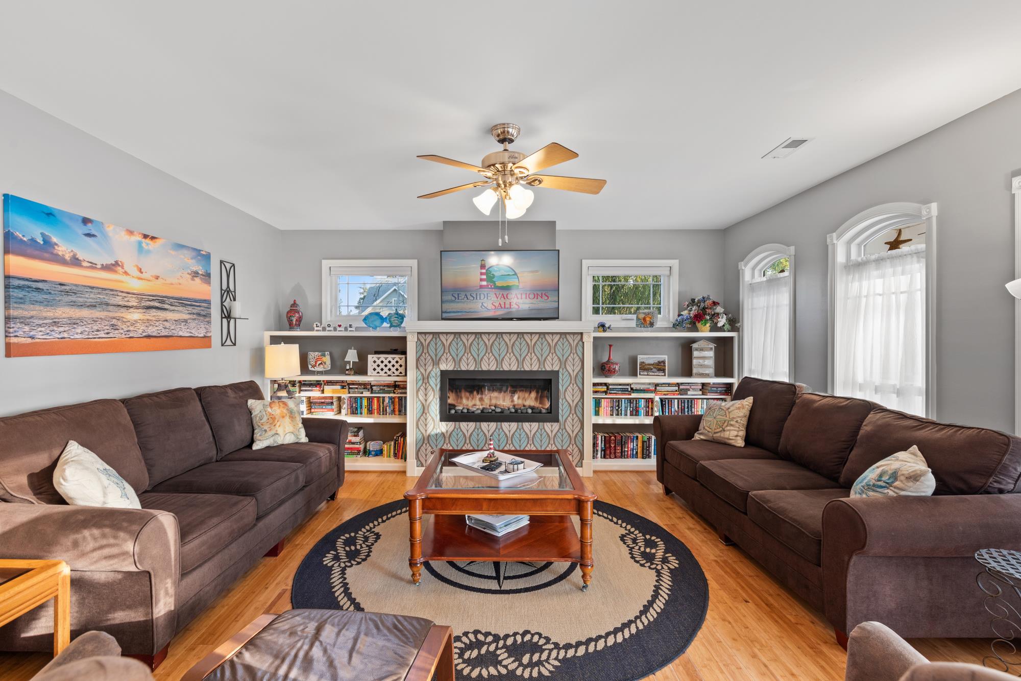 There's even a cozy Fireplace for those chilly Off-Season Stays - available Oct-March.