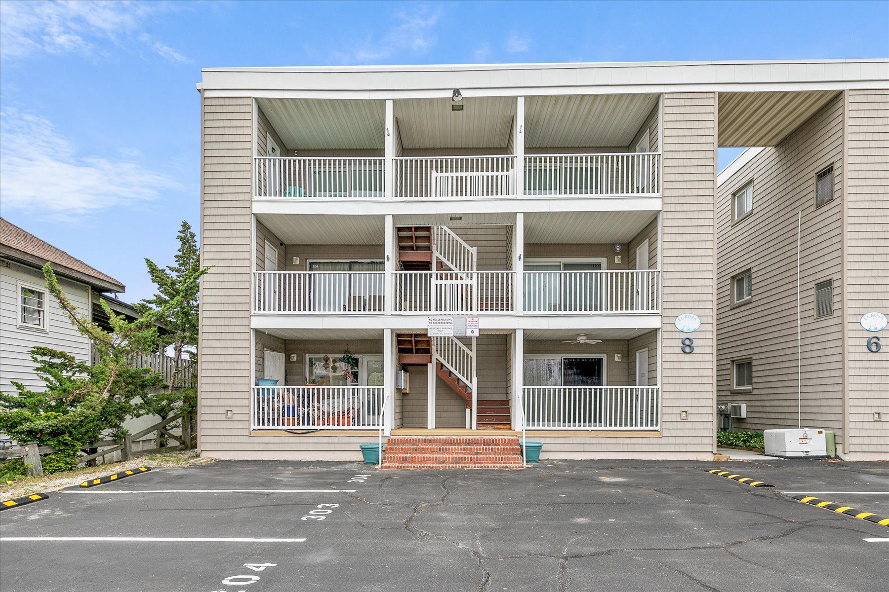 02-8 64th St 304-2