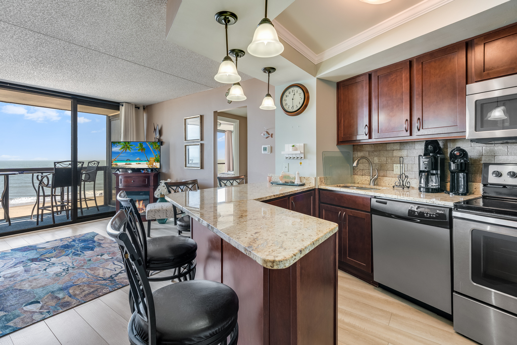 Grab a quick bite before hitting the Beach at the Breakfast Bar.