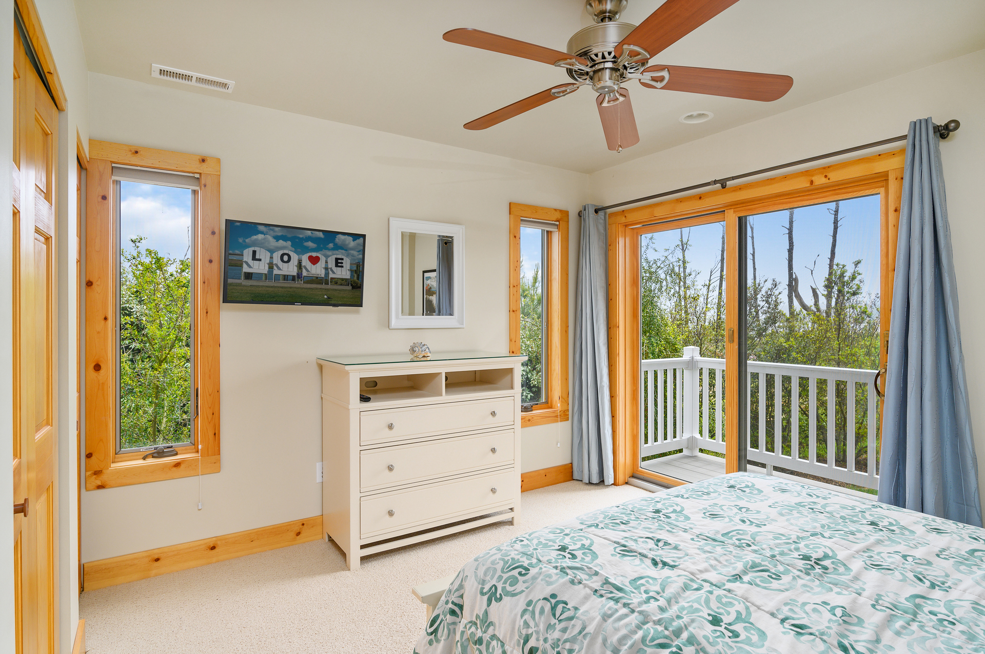 Another View of Bedroom 3.....