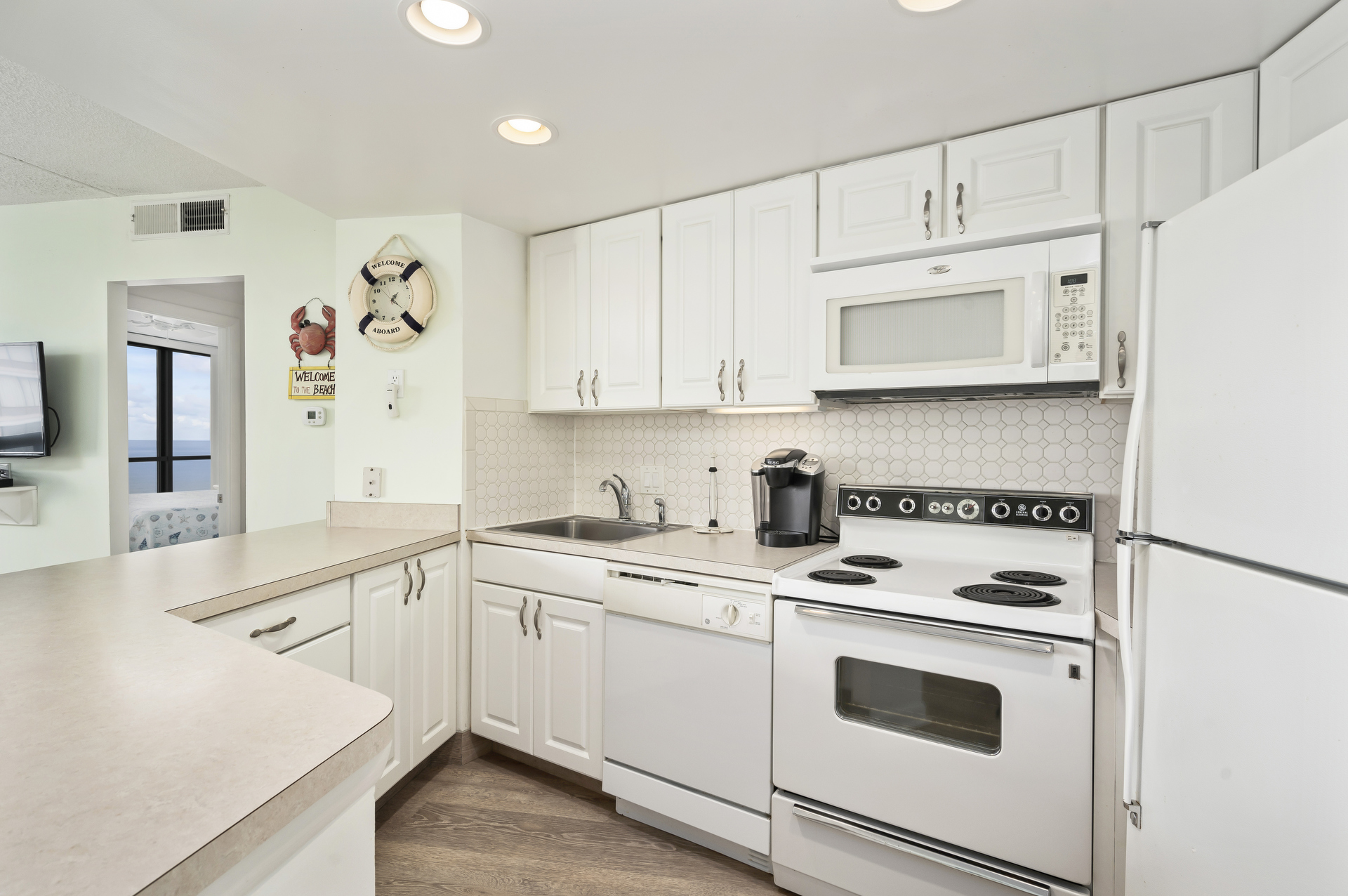 Golden Sands 1003 is stocked with everything you need to make mealtime a Ocean Breeze.