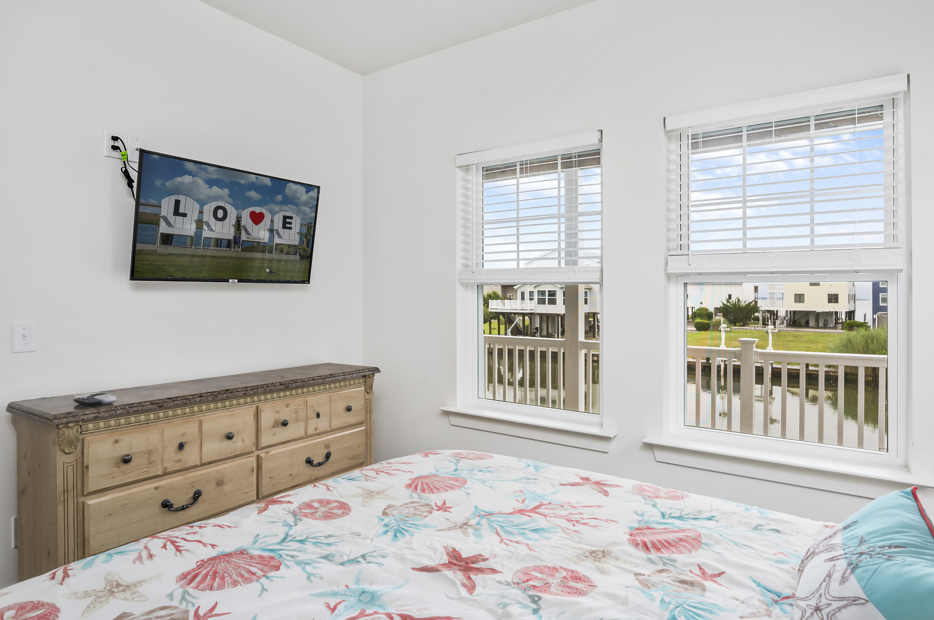 Bedroom 2 also has Flat Screen TV.