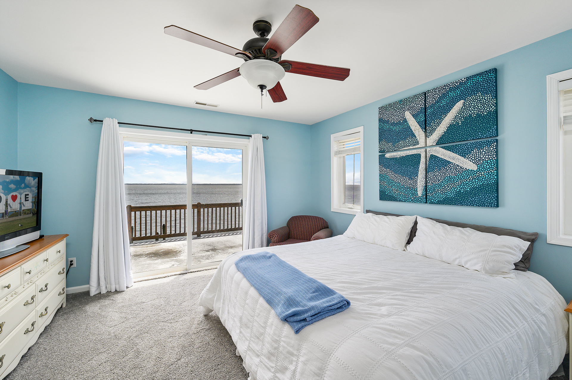 Bedroom 3 is a Magnificent Master.