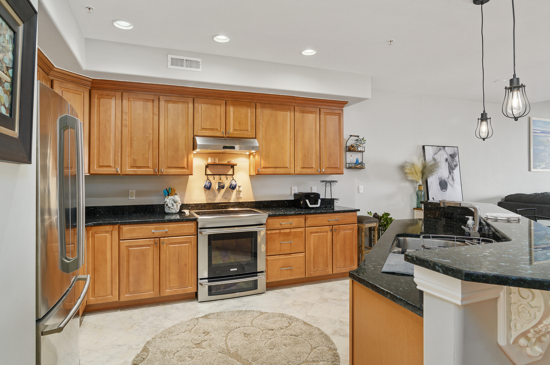 Whip up some Fresh Local Seafood - there's a shared Grilling Area for the building, as well.