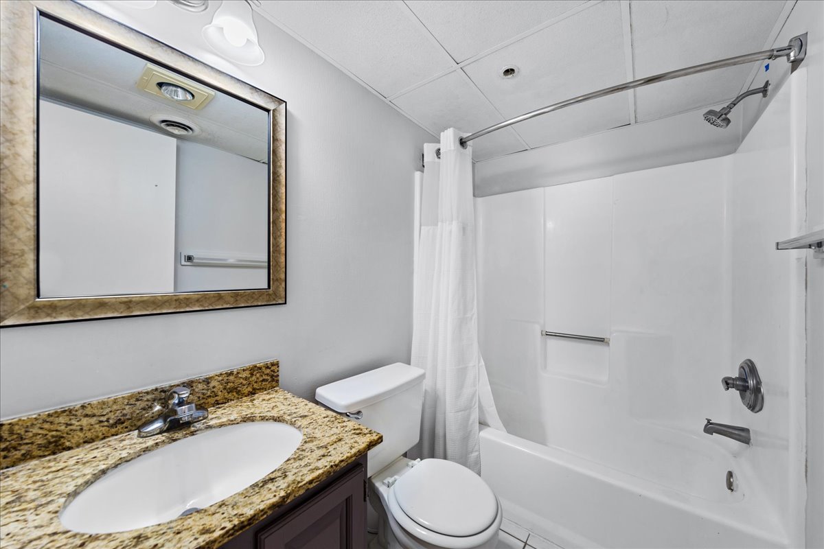 Full Shared Bath with a Shower/Tub Combo.