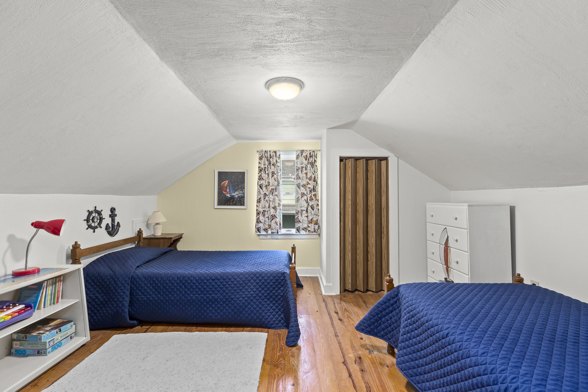 Bedroom 4 also has 2 Twin Beds.