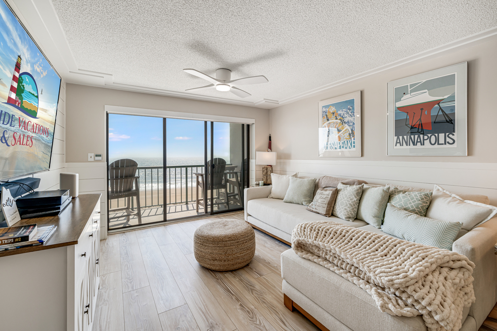 Bright and open Living Space.