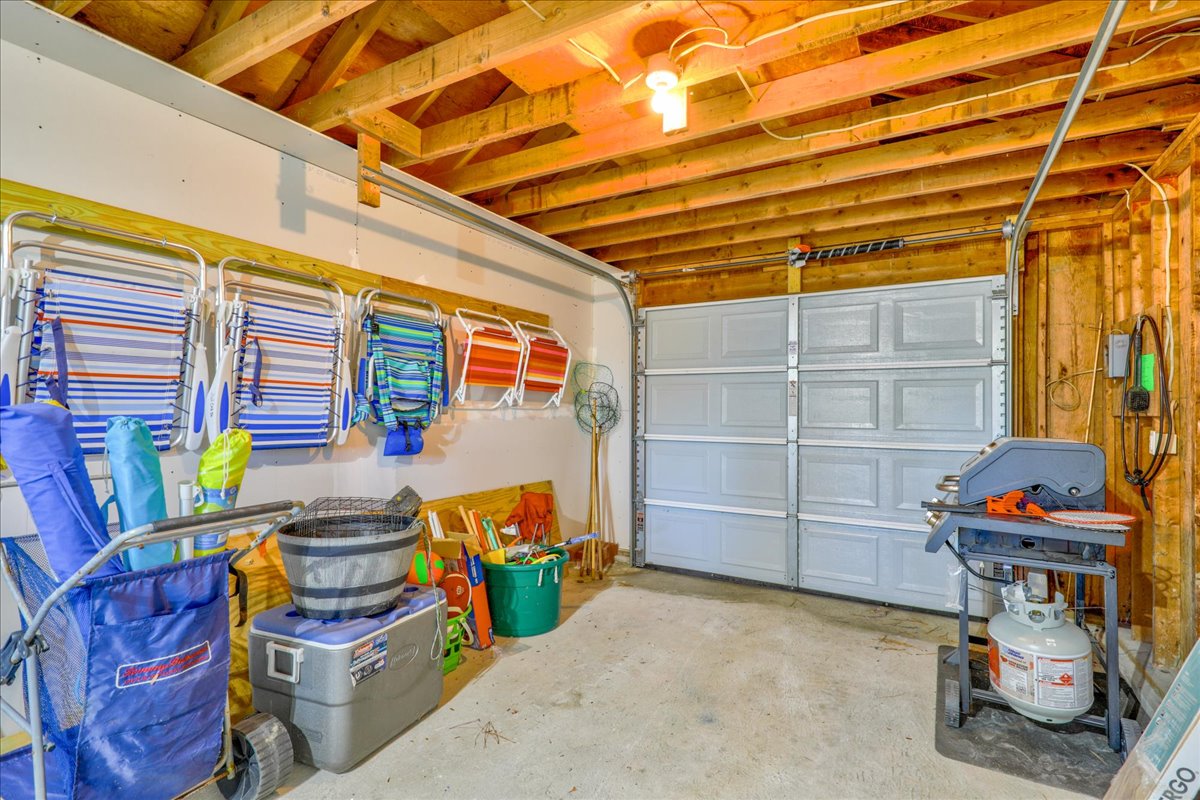 Beach Gear, Cooler, Crabbing Gear all provided for you!