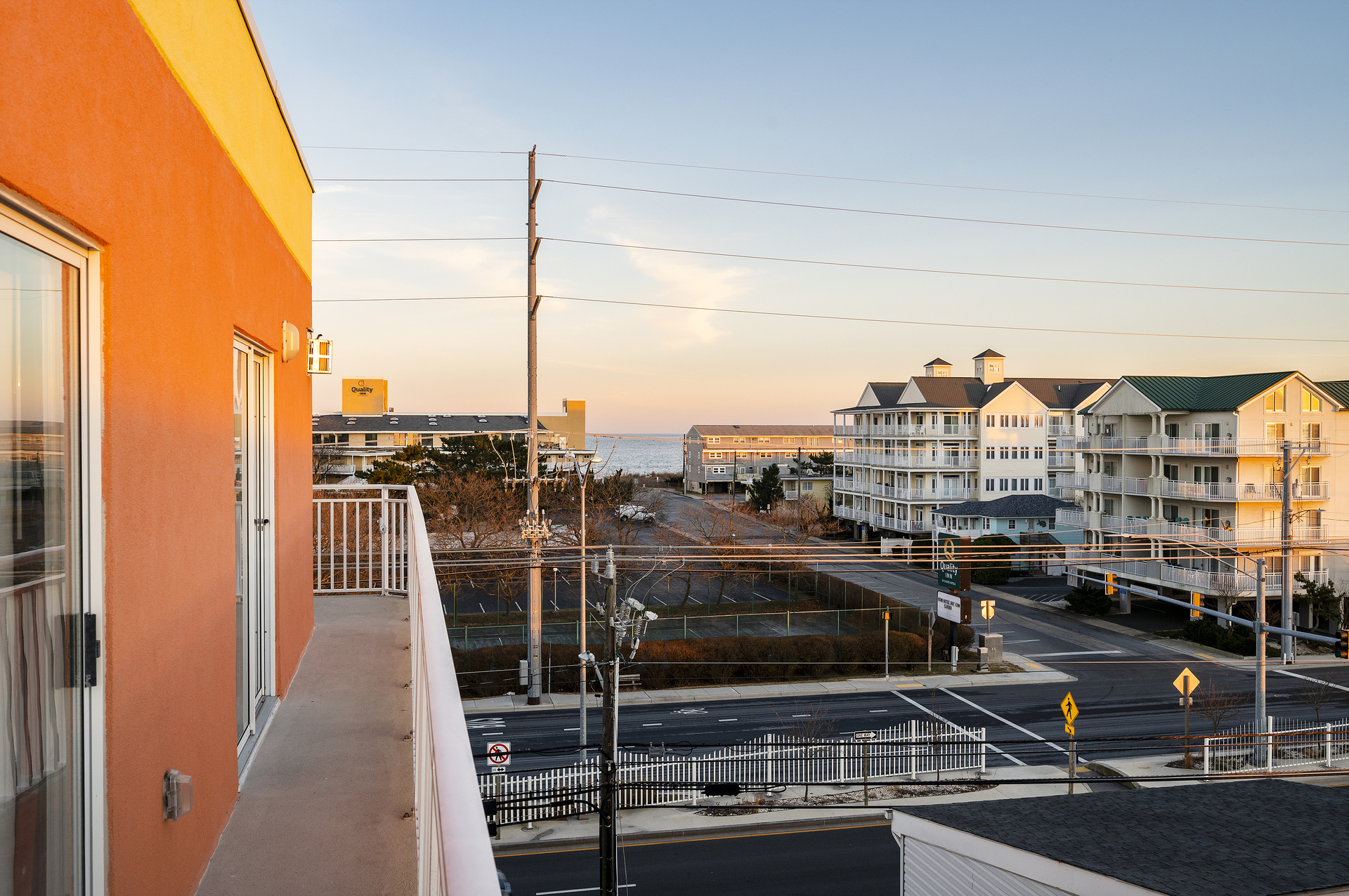 Short stroll to the Beach Access.....