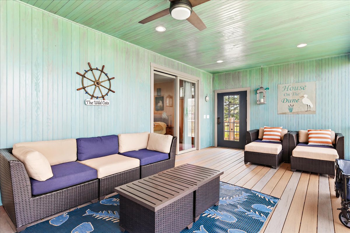 Enter through the Screened Porch, kick off your Flip Flops and let the fun begin!