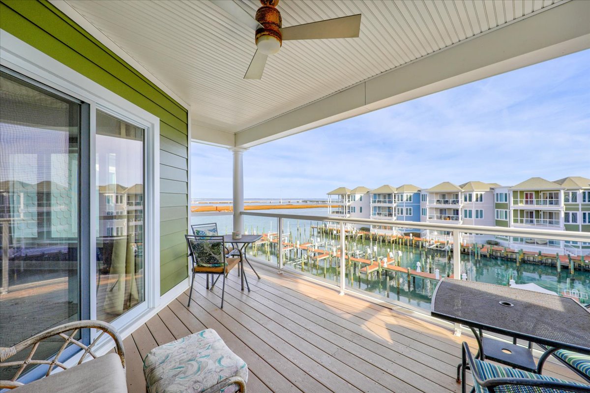 Just imagine beginning and ending every precious Vacation Day right here.