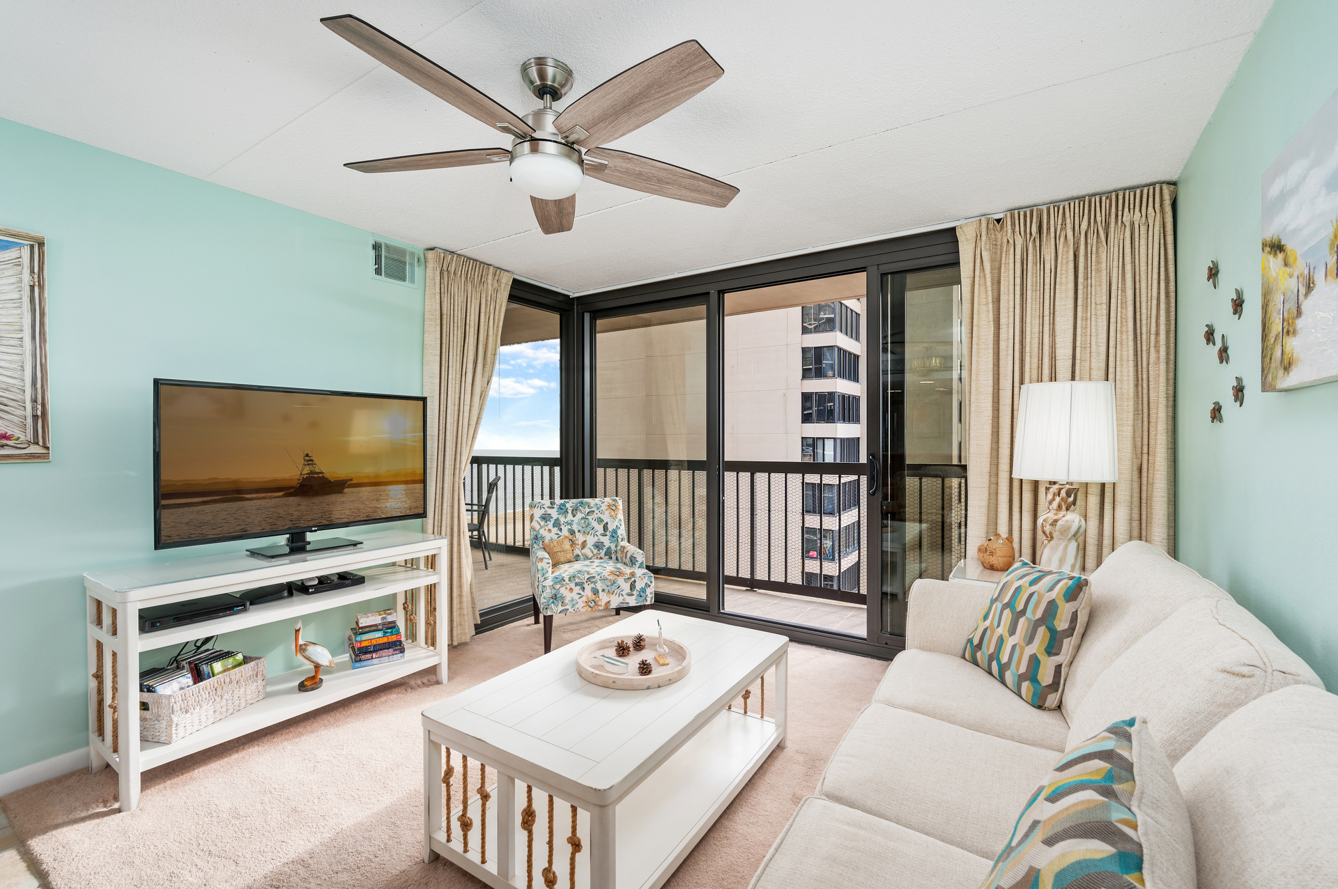 Beautifully decorated throughout with a Cozy Coastal Feel.