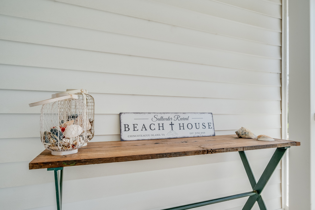 Slip out to the Screened Porch.....