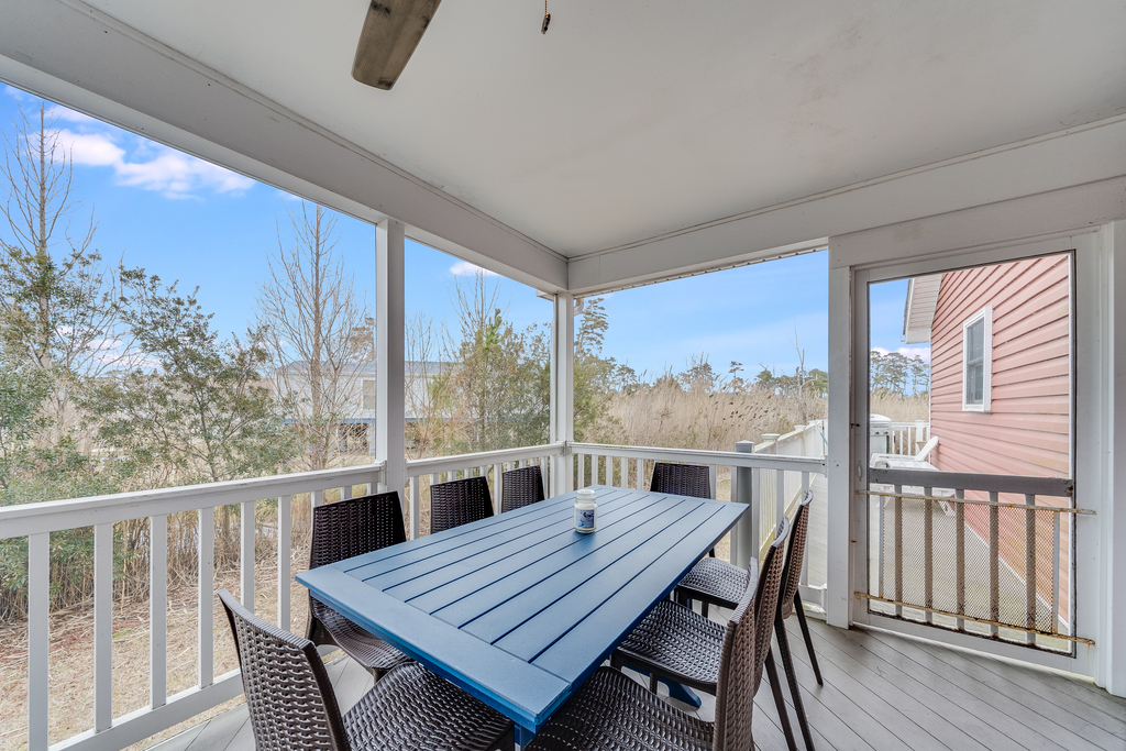 And dine Al-Fresco on the Screened Porch.