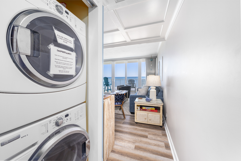 A Stackable Washer/Dryer for your convenience!