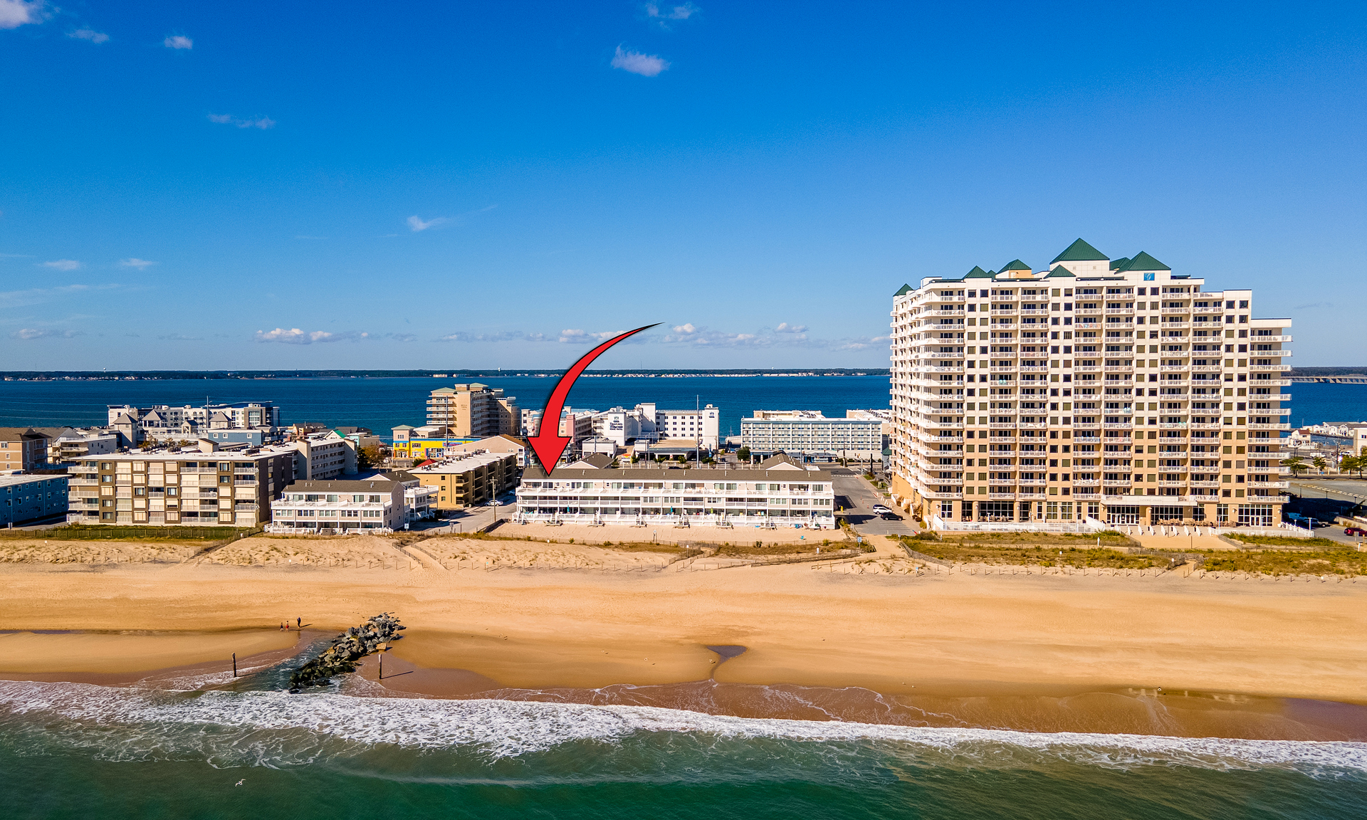 You'll love calling this 4-level townhouse your home!