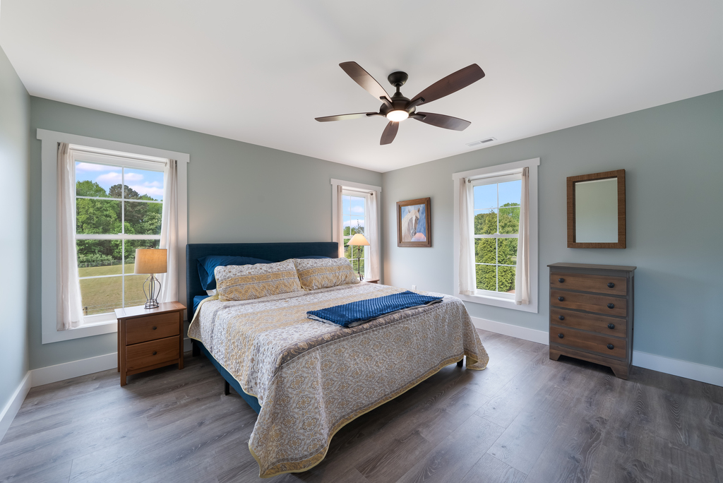 Bedroom 2 also has a comfy King Bed and en-suite Bathroom.