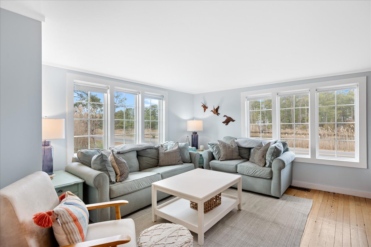 Beautifully furnished with a tasteful Coastal Flair.