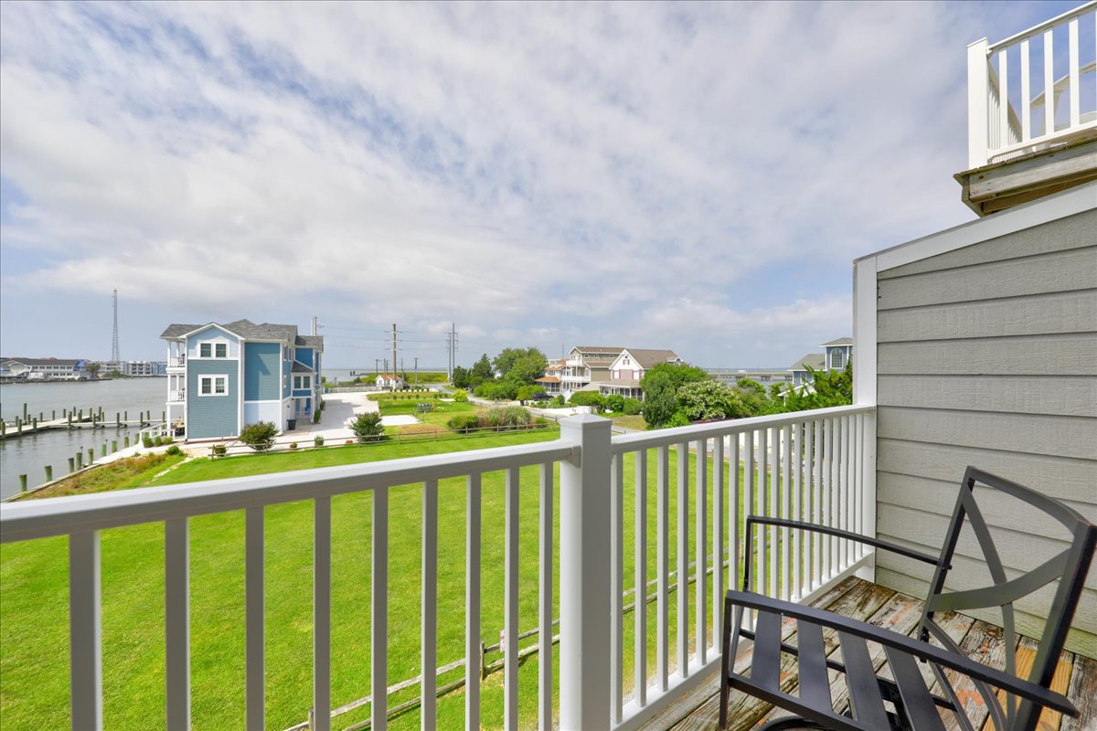 You'll want to begin and end every wonderful Vacation Day right here!