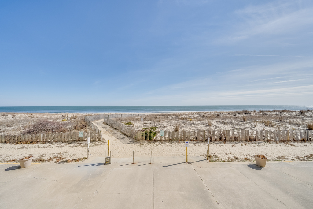 Pool or beach? Enjoy the great pools that Sea Gate offers or private access to the beach!