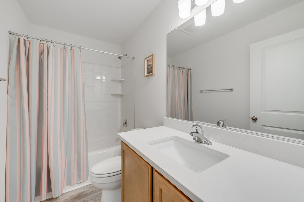 Full Bath 2 also has a Tub/Shower Combo.