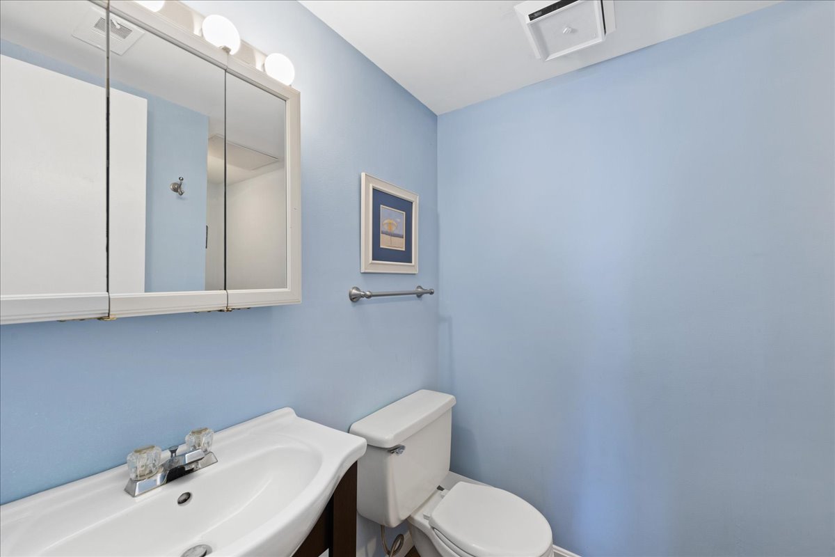 Adorned in Light and Airy Blues throughout!