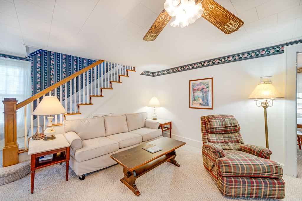 Spend time together without ever feeling crowded.