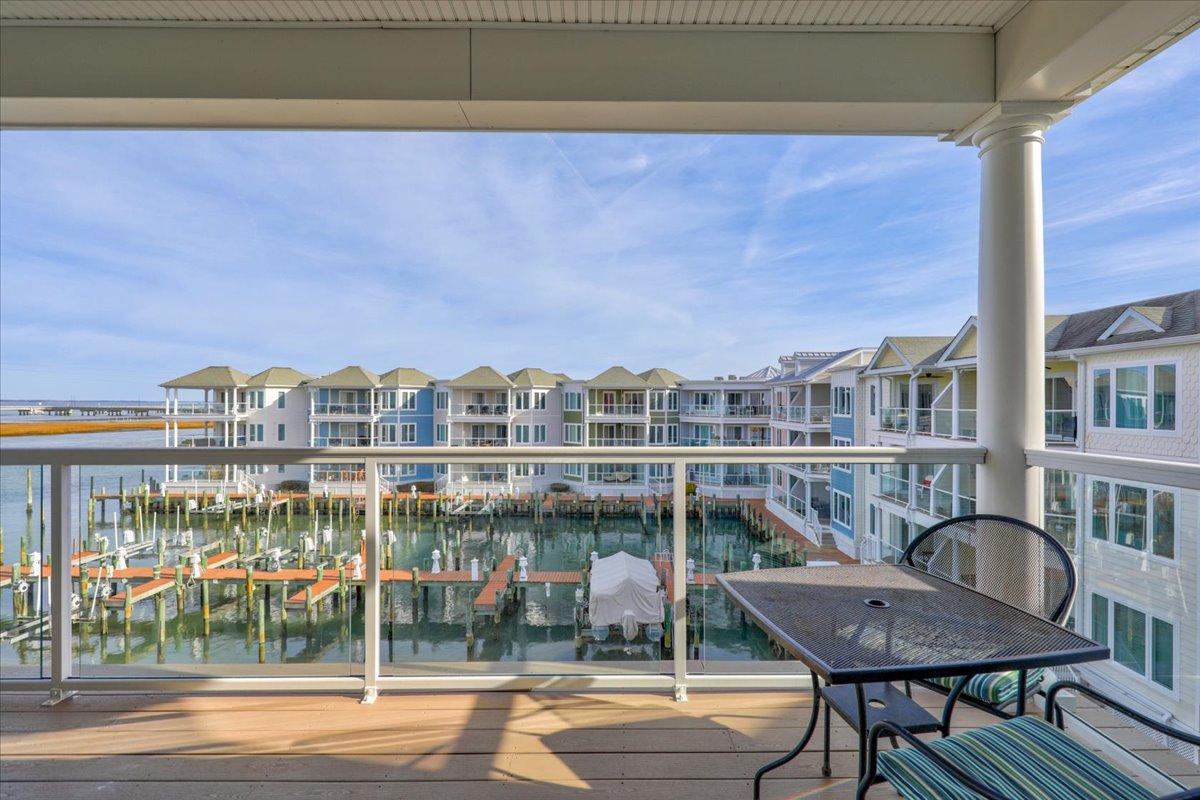 Watch the Boats come and go with the Fresh Catch of the Day.