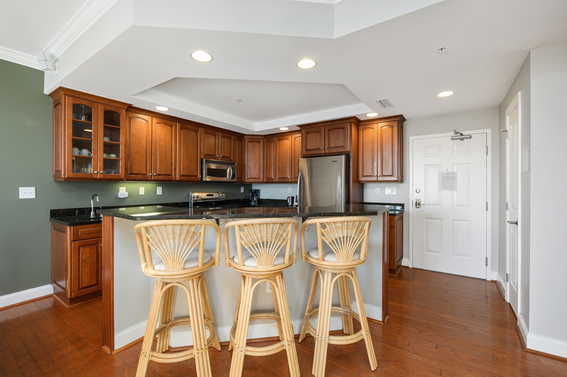 Grab a bite to eat at the breakfast bar!