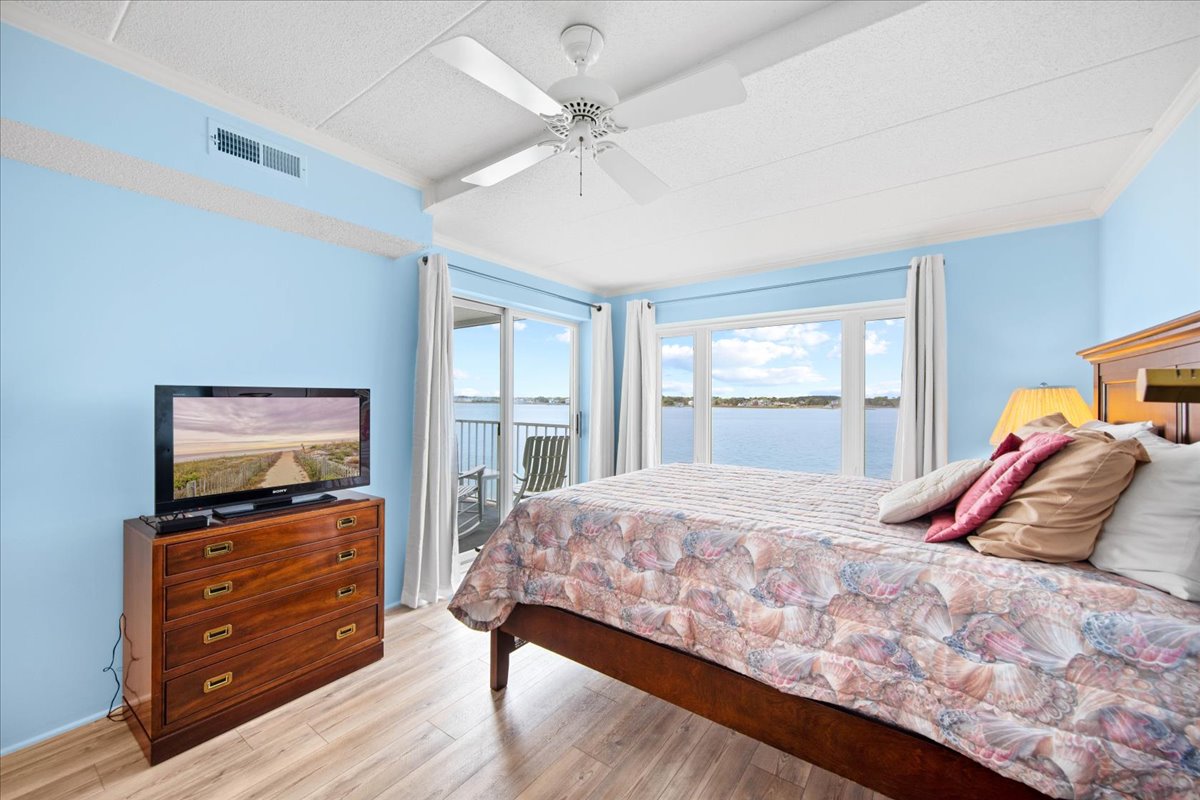 Sink into Bed and catch your favorite movies on the Flat Screen TV.