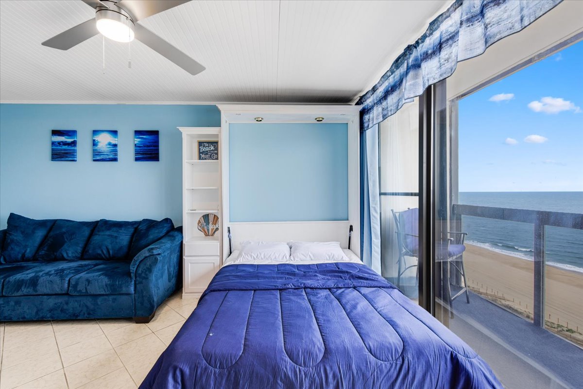 This Updated Studio will comfortably sleep a Family of 3!