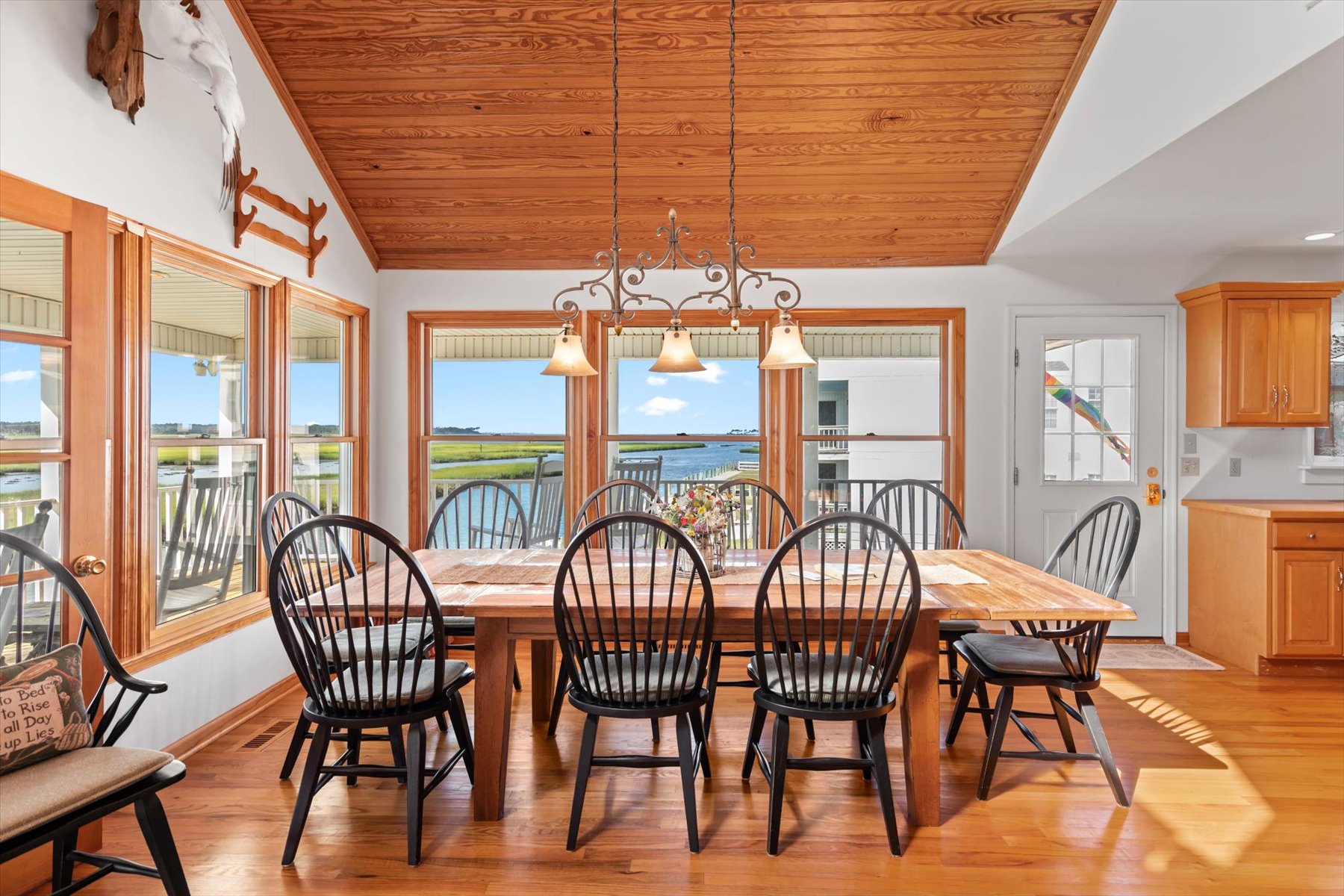 Huge Windows to take in amazing Views.