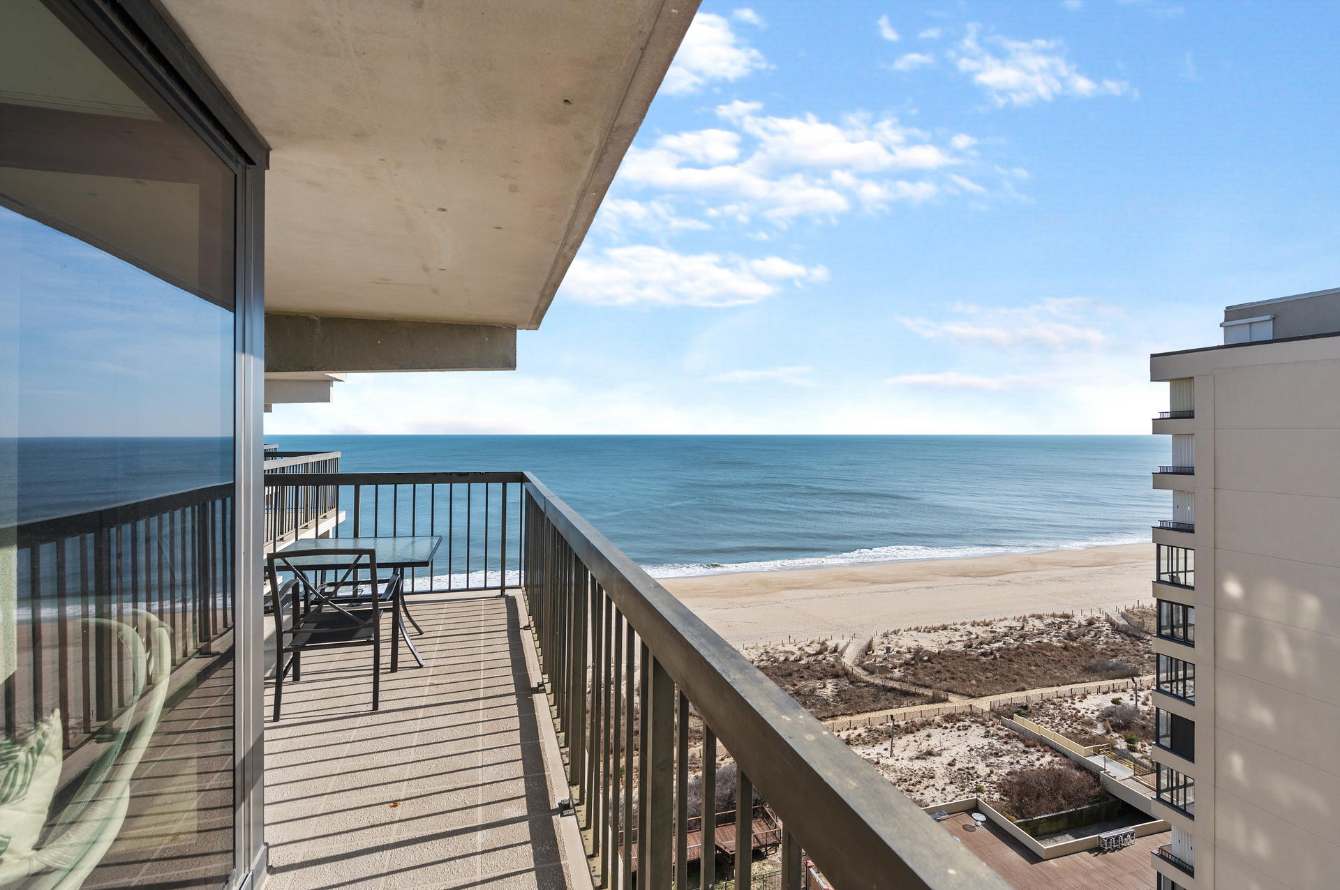 Sea Watch 1315 - Welcome to Paradise!