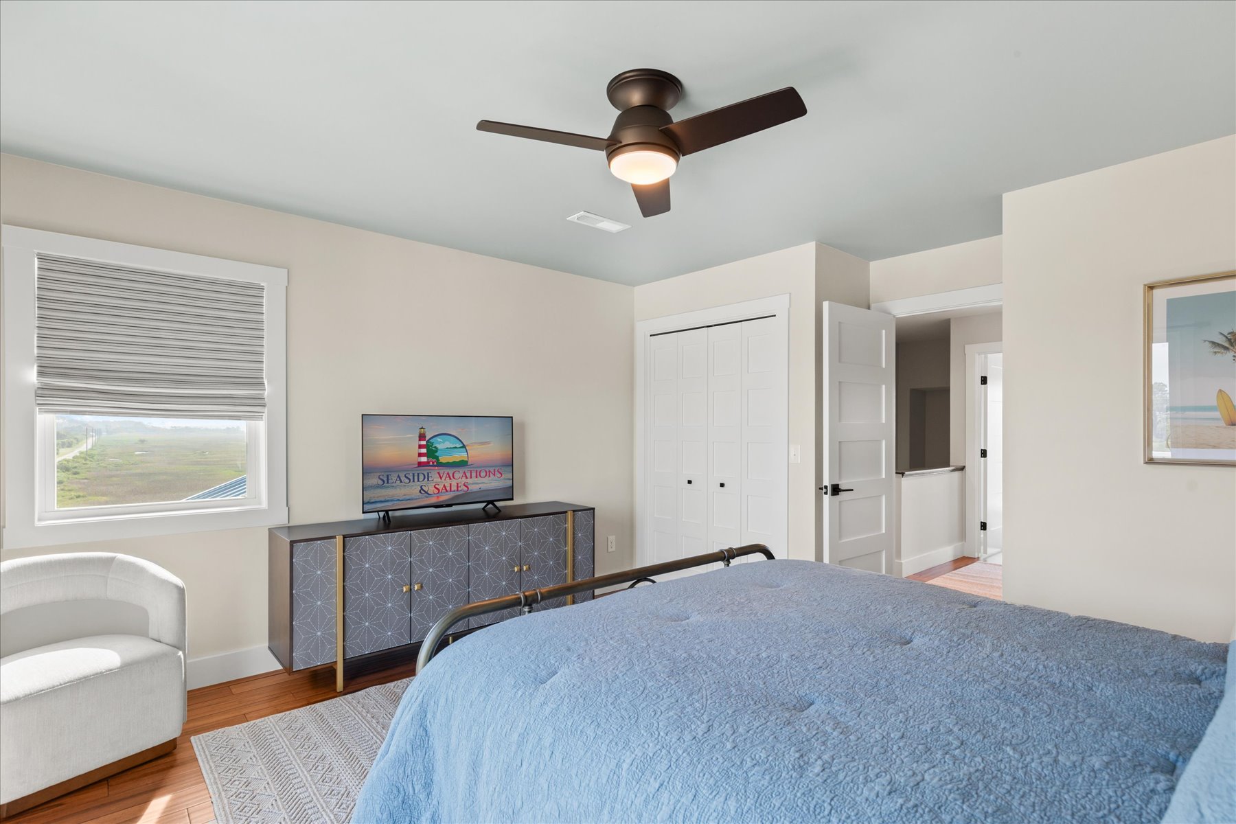 All Bedrooms offer Streaming Only TV.