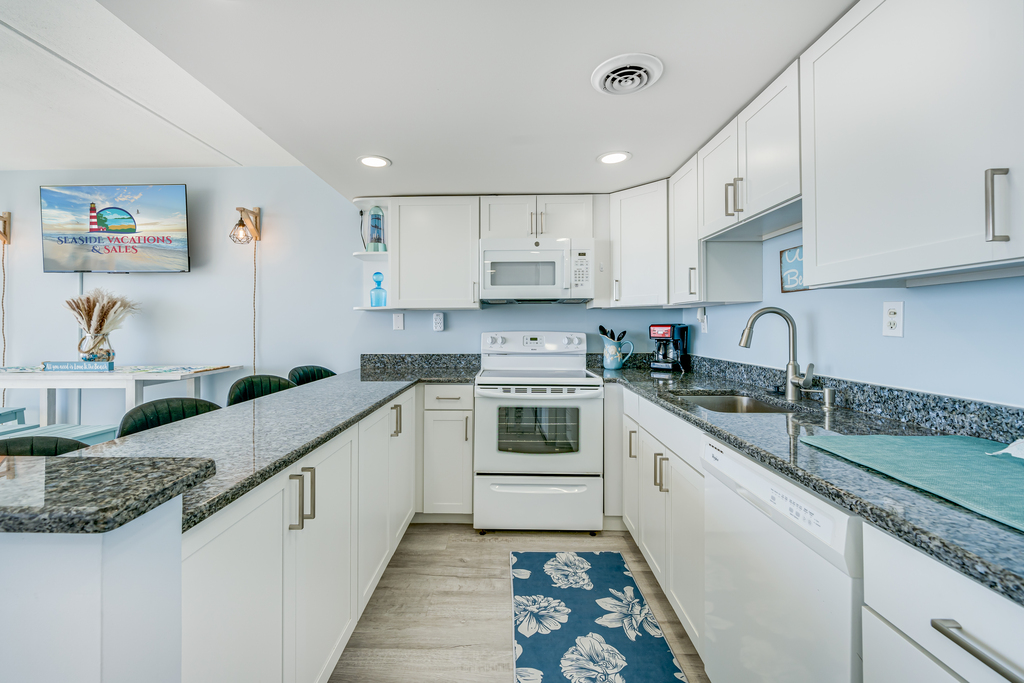 Your Family's Chef will adore the open space and never miss a second!