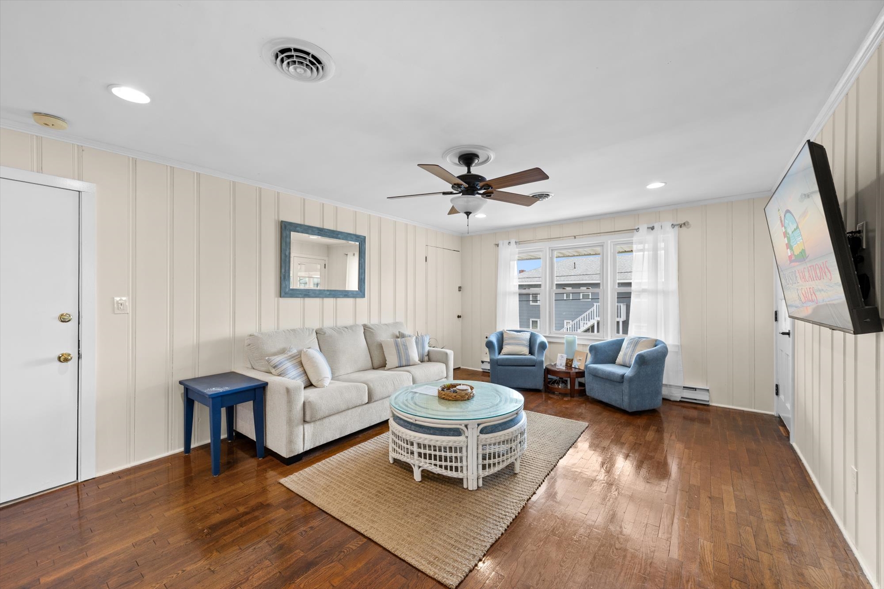 05-808 St Louis Ave #3-5