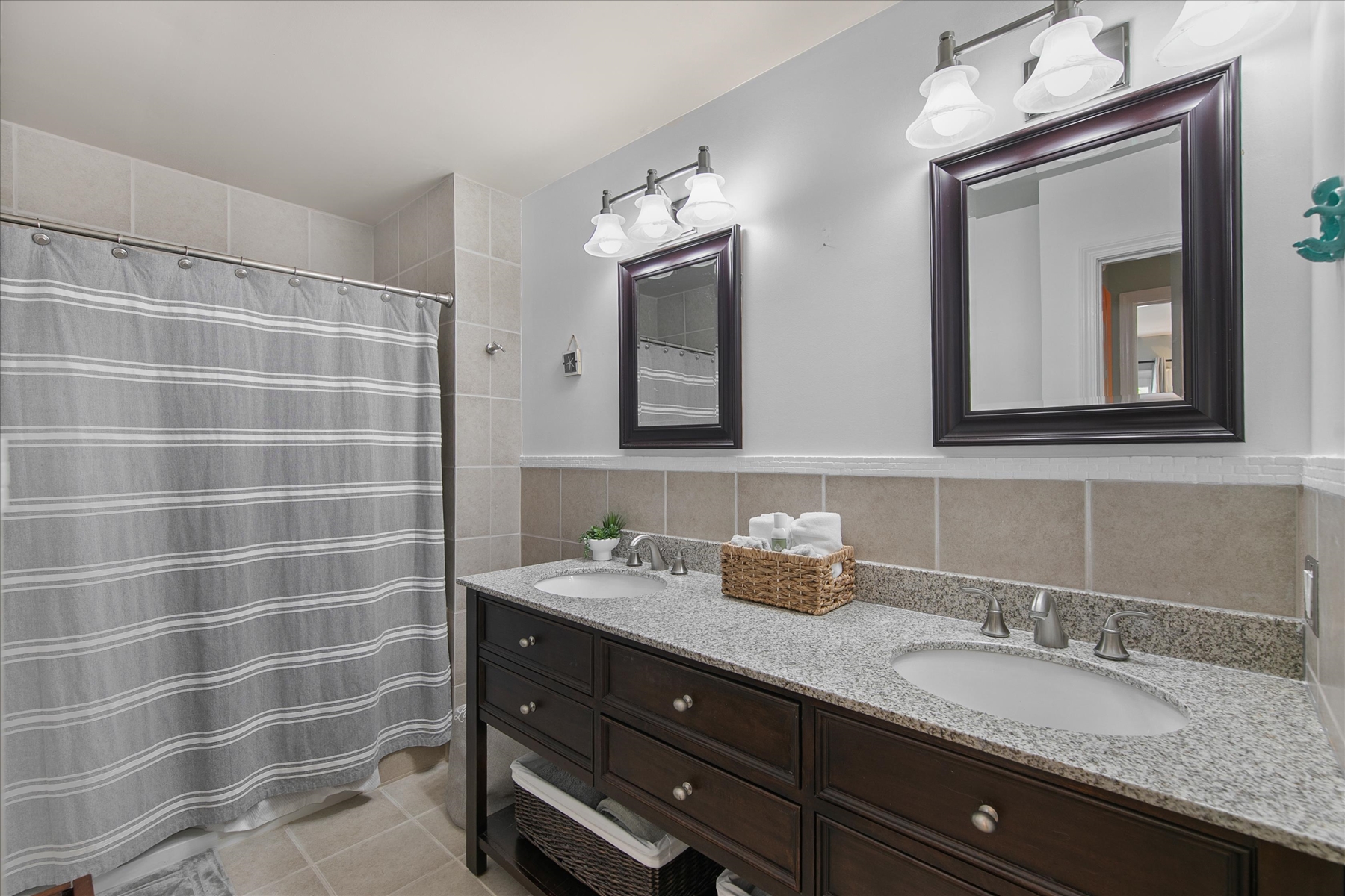 22-411 143rd St #67-22